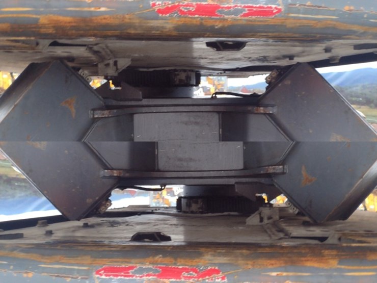 2005-gradall-xl3300-image-24