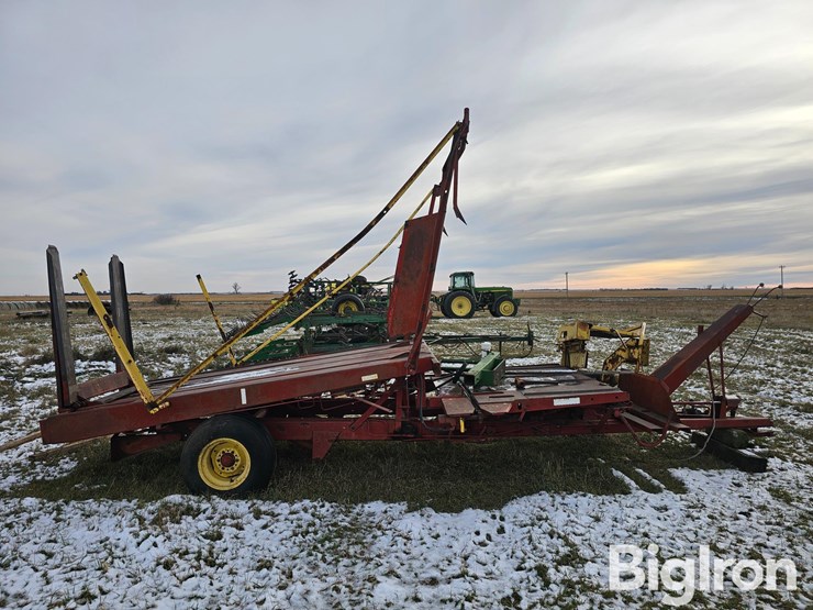 new-holland-1010-image-4