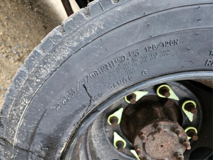 #3284-•-2003-gmc-c5500-aerial-truck-image-51