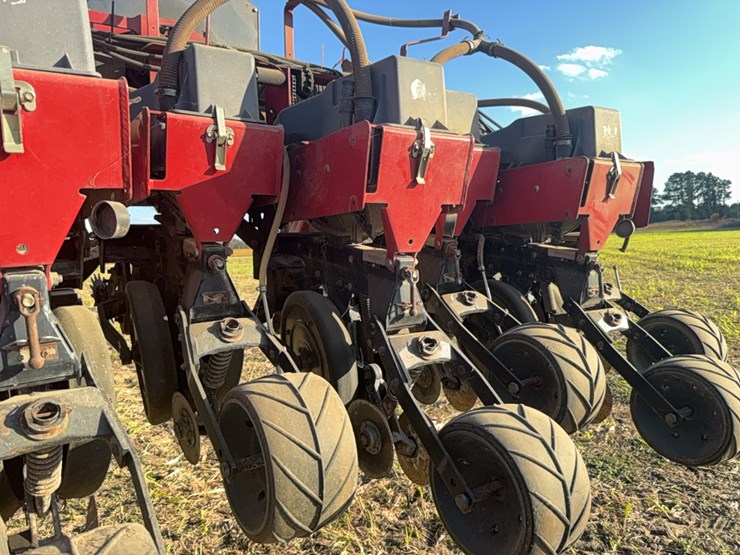 case-ih-1200-image-64