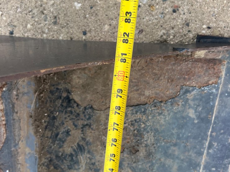 alo-ab-81"-skid-steer-bucket-image-12