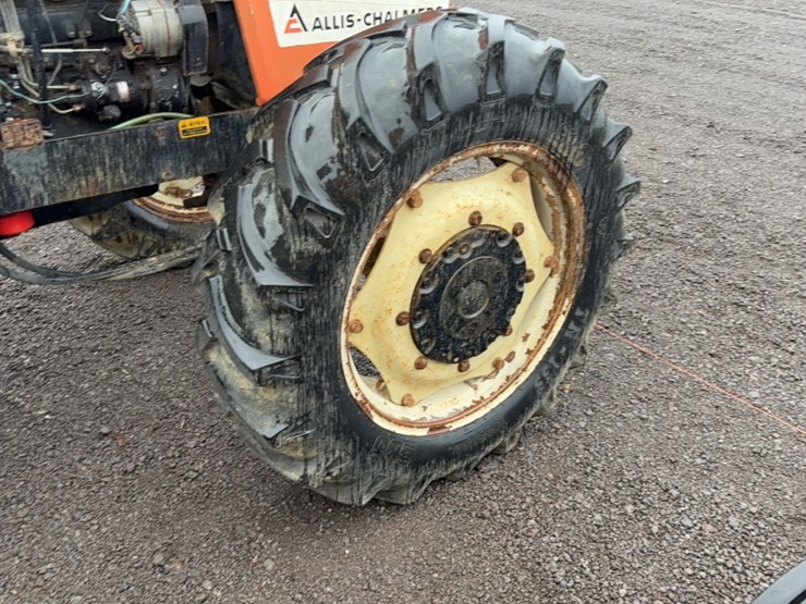 #3055-•-allis-chalmers-6080-tractor-image-6