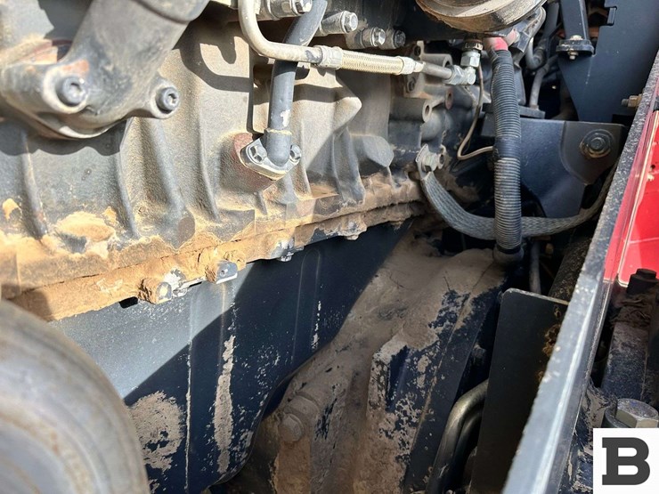 2014-case-ih-370-image-17