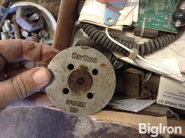 bucket-&-toolbox-w/-shop-parts-image-19