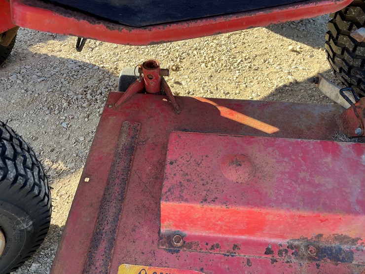 massey-ferguson-1200-image-17