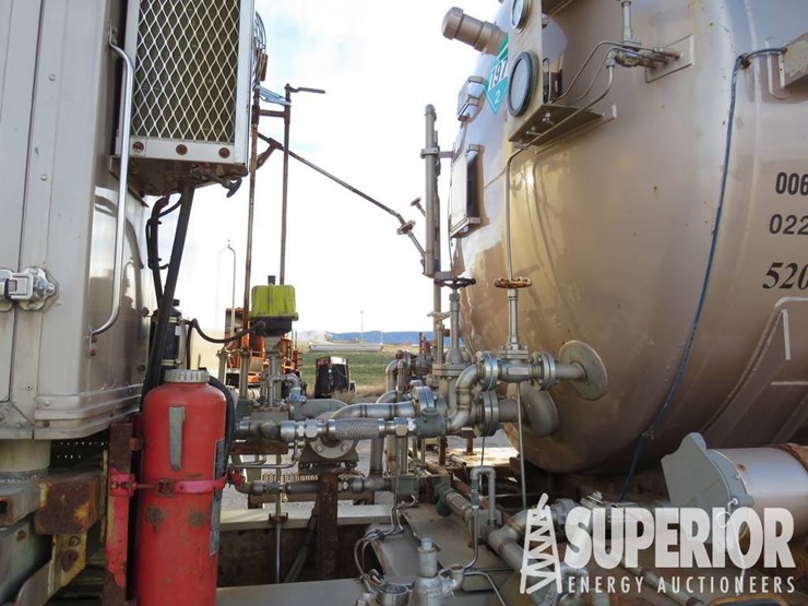 2006-cummins-qsx15-image-12