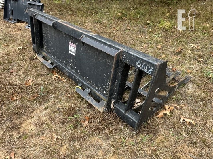 skid-steer-rock-bucket-image-3