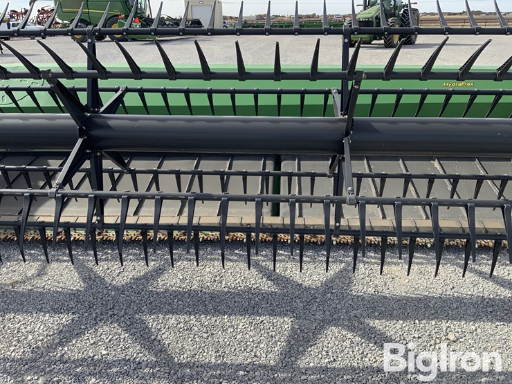 2020-john-deere-745fd-image-16