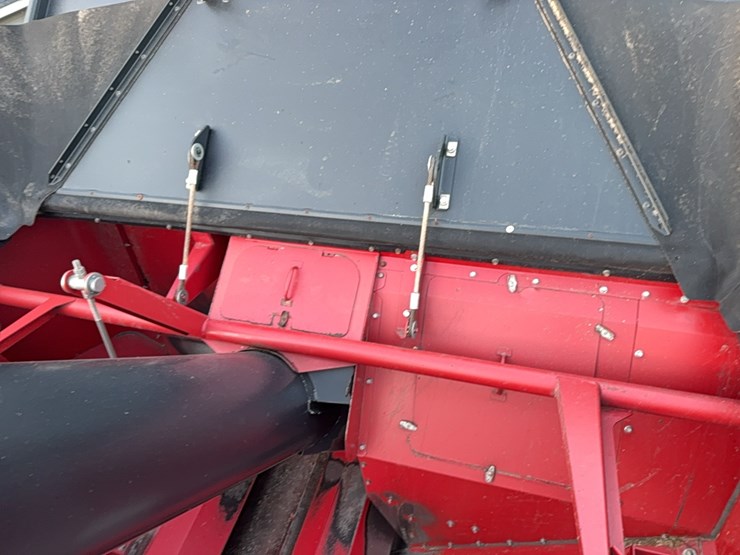 2018-case-ih-8240-image-97