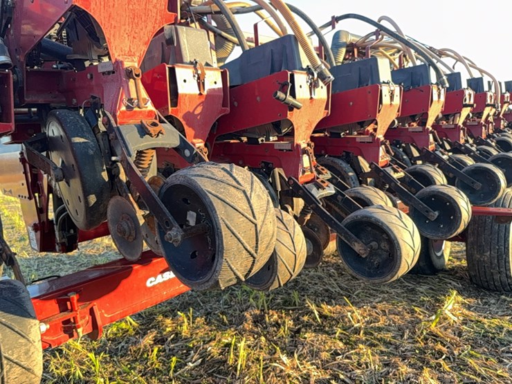 case-ih-1240-image-37