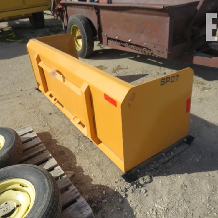 SP 07 SKIDLOADER SNOW PUSH