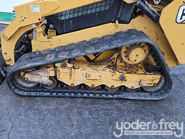 2021-caterpillar-299d3-image-7