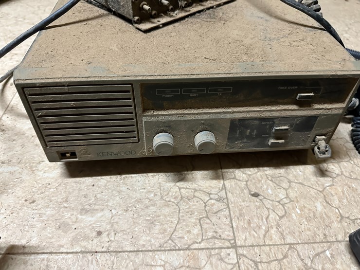 #34446-•-kenwood-tkr-20-receiver,-3-radios,-&-2400watt-power-inverter-location:-site-1e-image-6