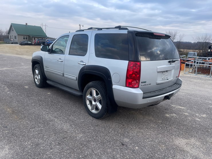 2010-gmc-yukon-image-7