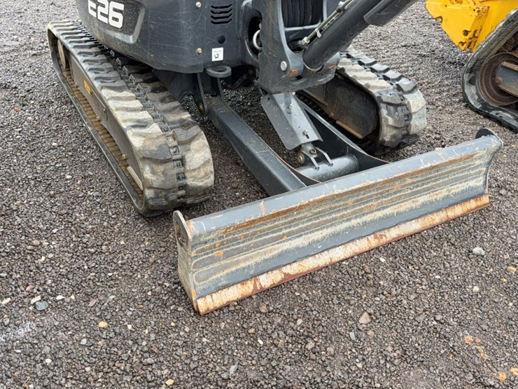 2023-bobcat-e26-image-6