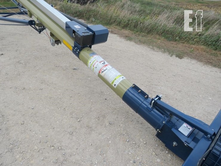 harvest-international-t852-image-2