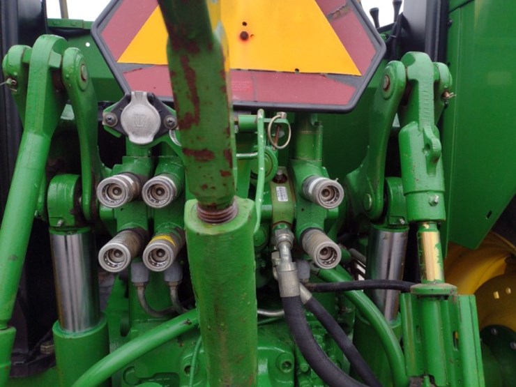 2006-john-deere-6215-image-23