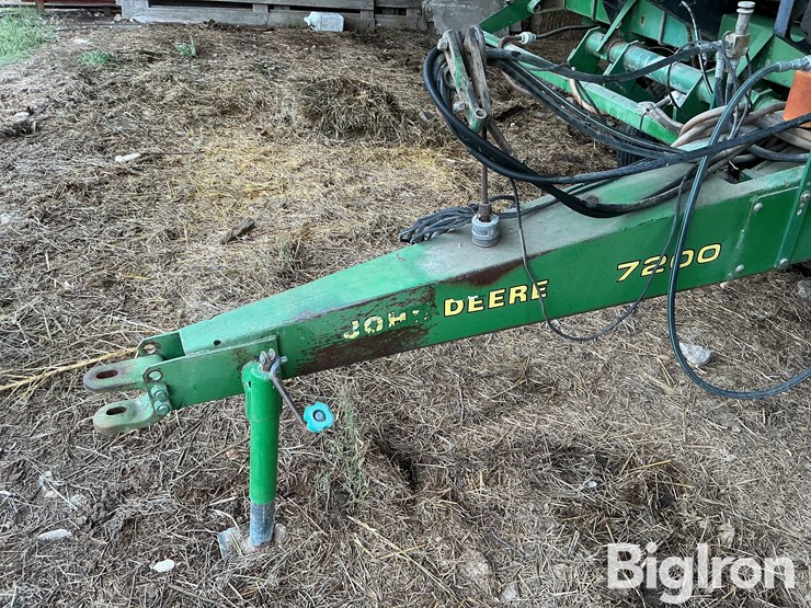john-deere-7200-image-7