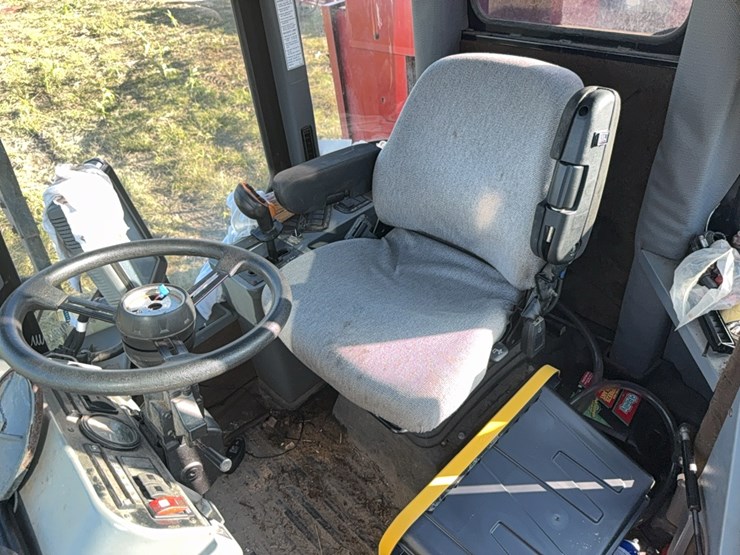 case-ih-3185-patriot-sprayer-image-107