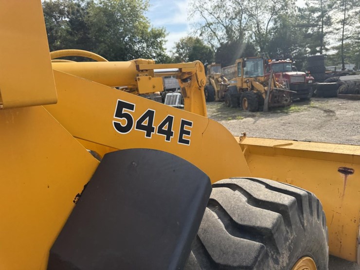 deere-544e-image-35