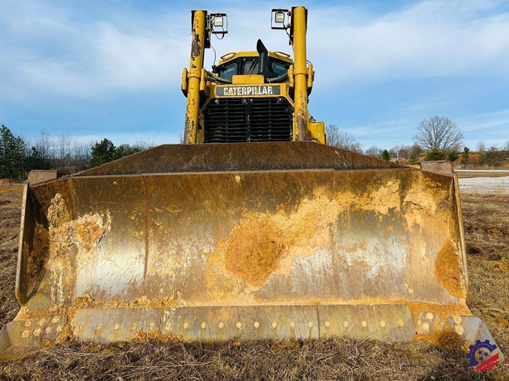 2005-caterpillar-d8t-image-10