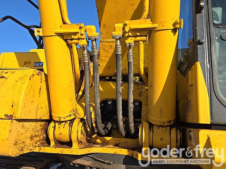 2022-komatsu-pc490-lc-11-image-44