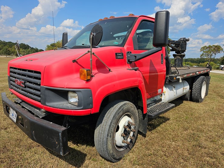 #21458-•-2003-gmc-c5500-truck-image-1