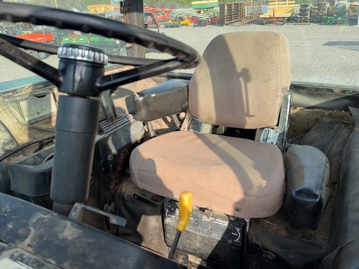 john-deere-4440-image-17