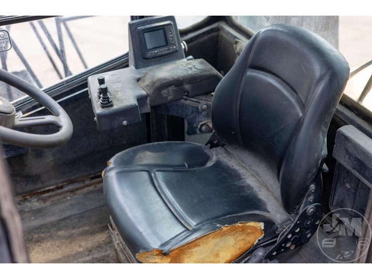 offsite-2010-hoist-p800at-80,000-rough-terrain-forklift-image-10