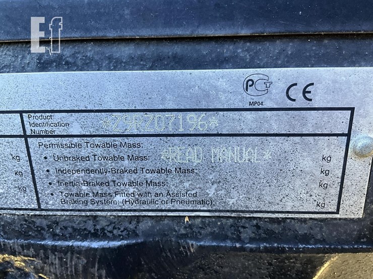 2010-case-ih-magnum-245-image-21