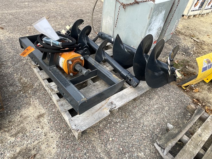 #3303-•-wolverine-skid-steer-auger-and-drive-bit-image-2