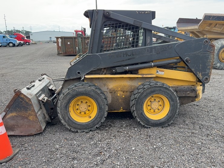 new-holland-ls180-image-8