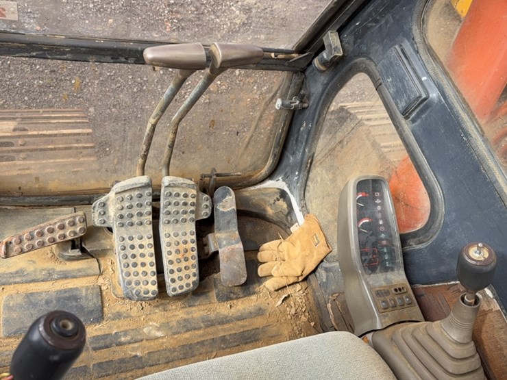 hitachi-ex120-2-image-19