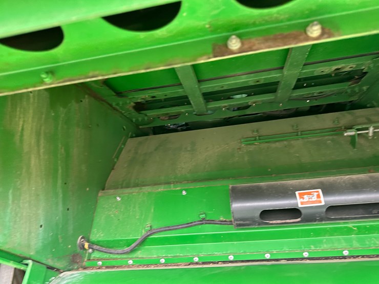 2015-john-deere-s680-image-17