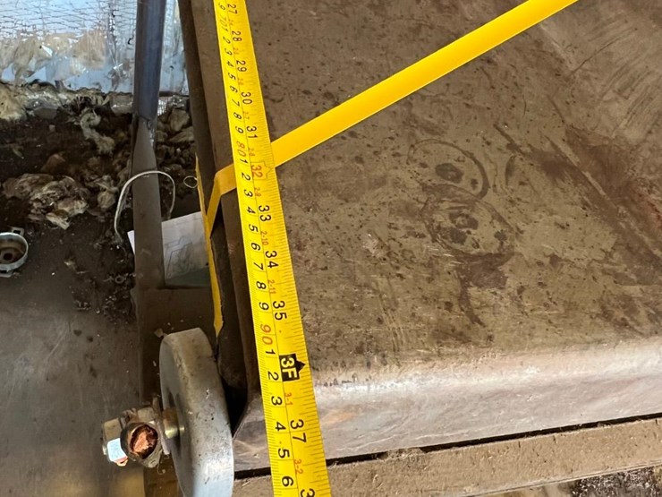 steel-workbench-&-supplies-image-19