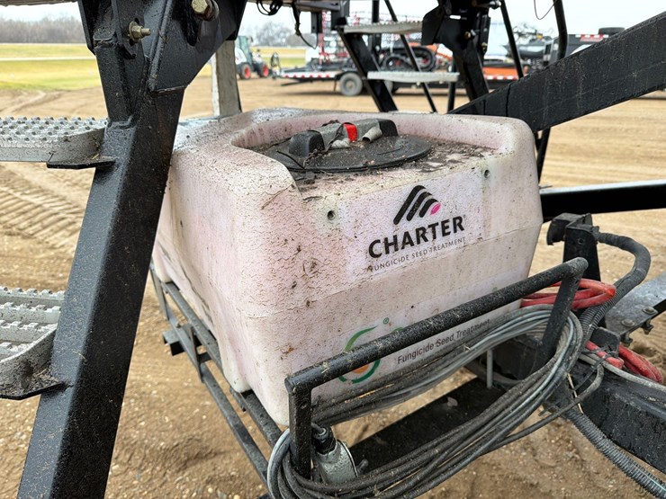 2016-bourgault-3320-66-image-71