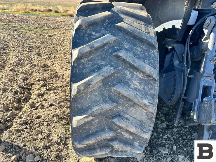 cat-challenger-55-tractor-image-29