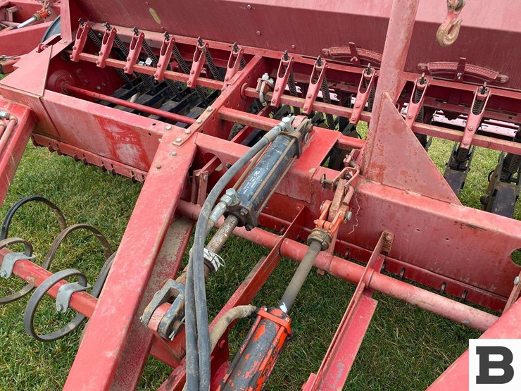 international-5100-image-12