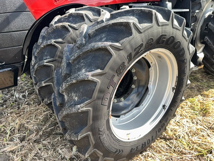 case-ih-magnum-335-image-45