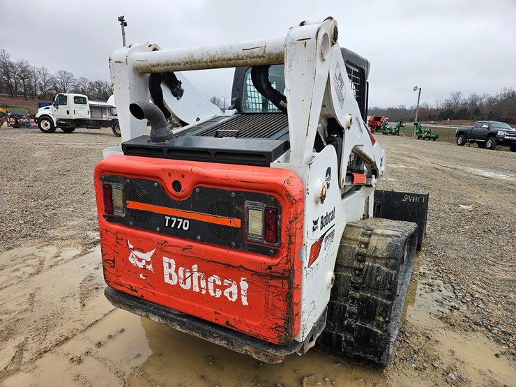 2018-bobcat-t770-image-10
