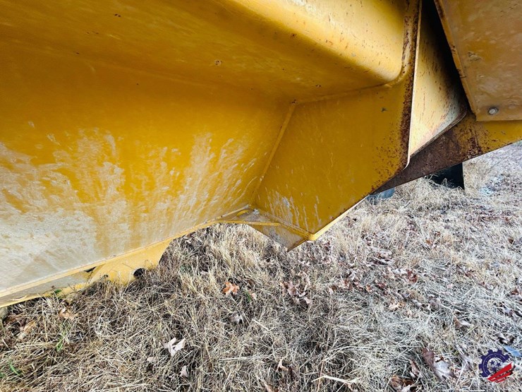 caterpillar-745-image-14