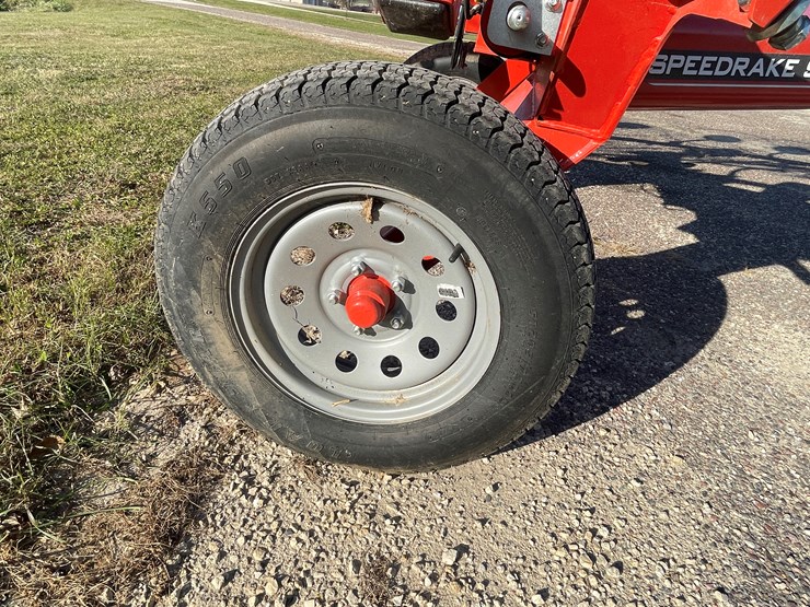 #1463-•-(8)-wheel-kuhn-speedrake-image-25