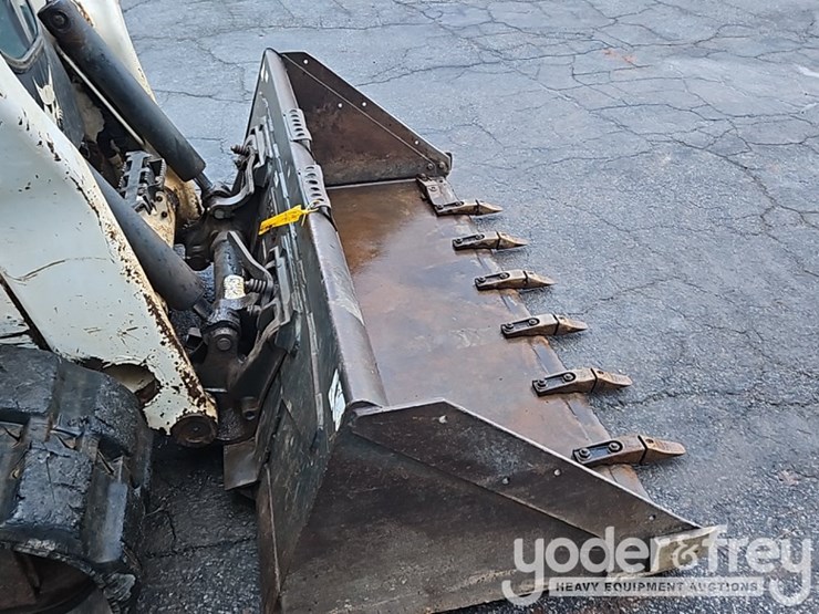 2020-bobcat-t76-image-23