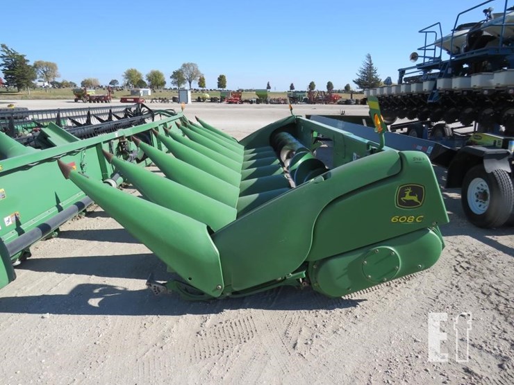 2009-john-deere-608c-image-2