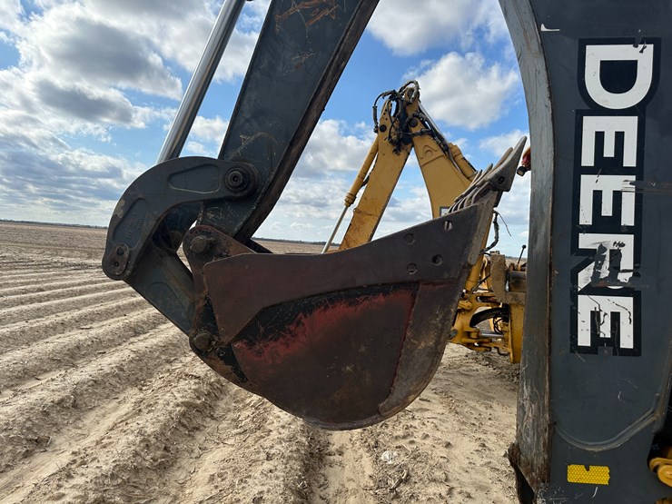 deere-310sj-image-18