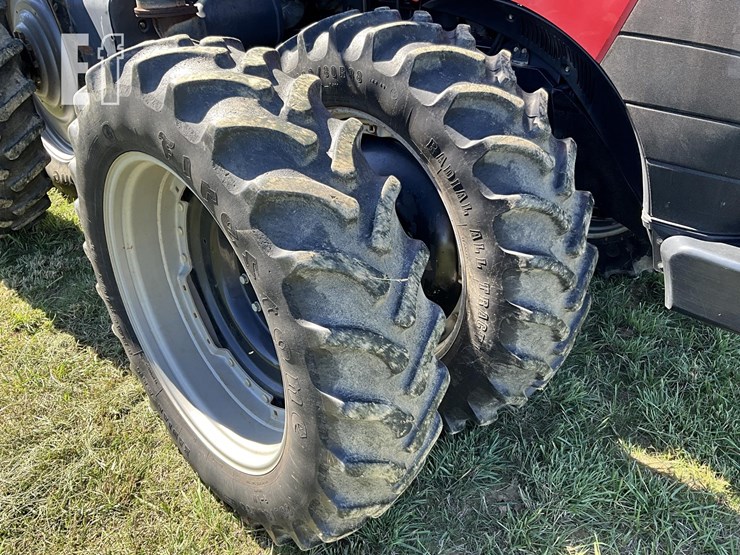 2010-case-ih-magnum-275-image-12