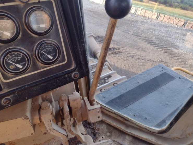 caterpillar-d8r-image-8