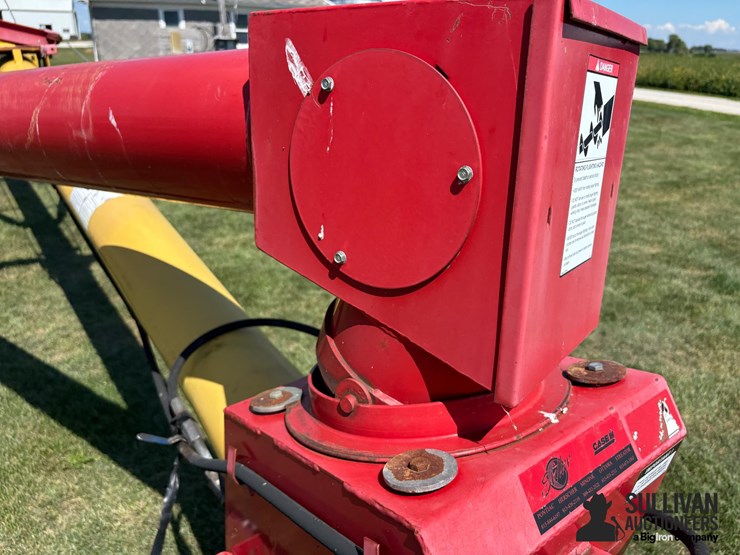 westfield-mk80-61-8"x61'-swing-away-auger-image-13