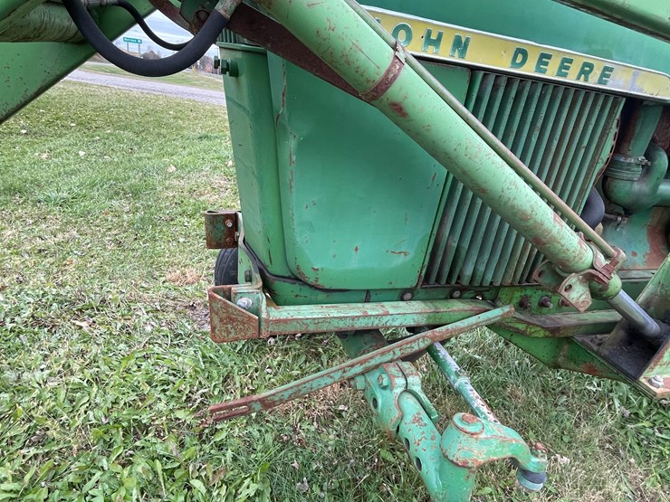 john-deere-4010-image-15