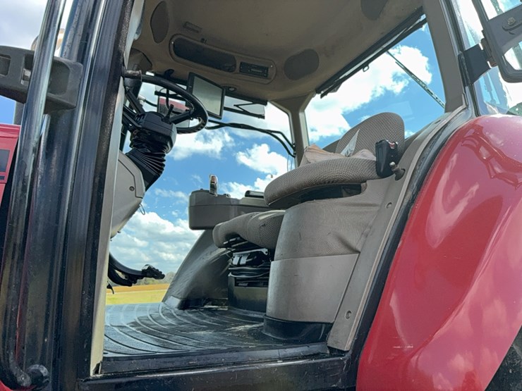 case-ih-magnum-335-image-53